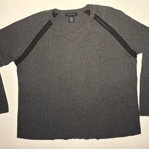 Calvin Klein Men's Grey V-Neck Sweater